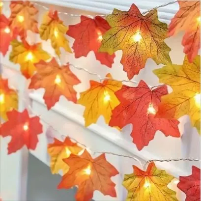Autumn Maple Leaf Garland String Lights 💡