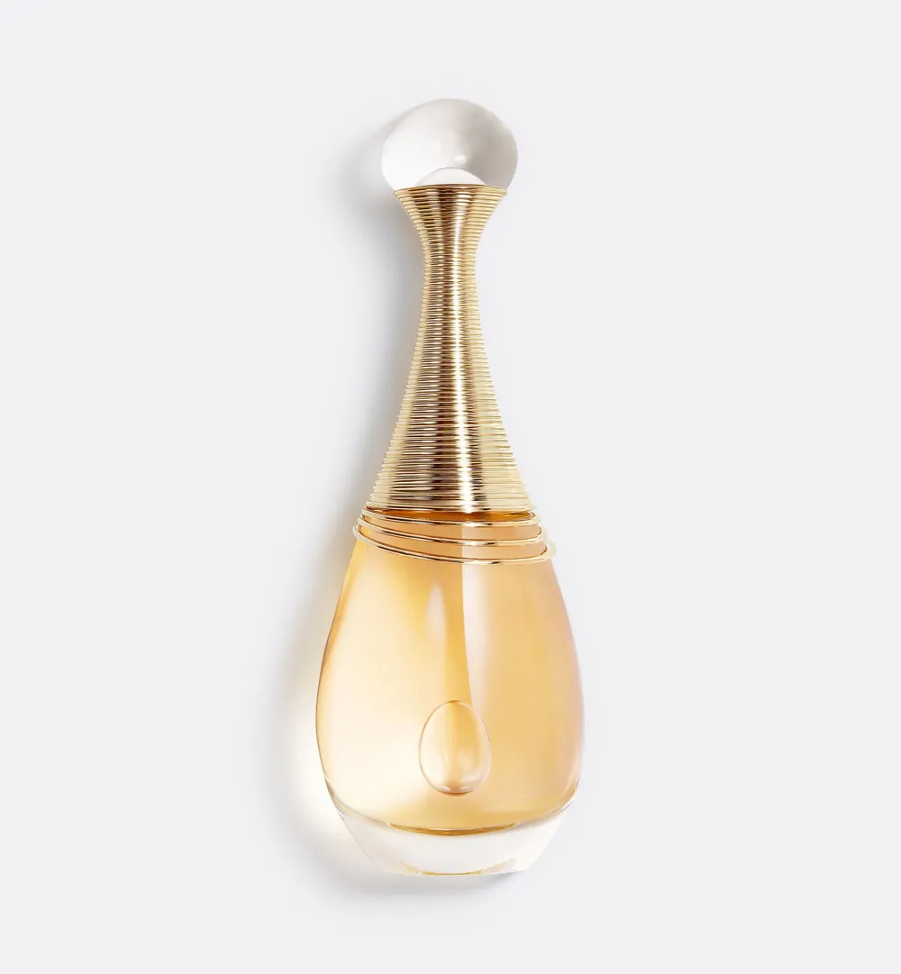 J’adore Eau de Parfum is the grand feminine floral by the House of Dior 🌹🍑
