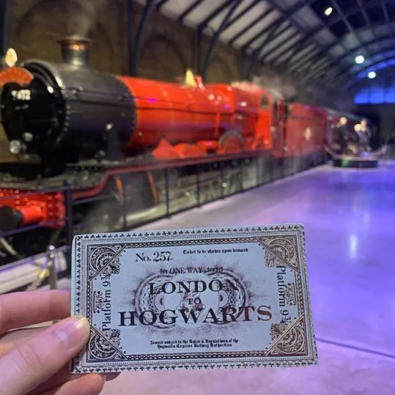 Visit the Harry Potter Museum in London 🪄 🚂 🧙