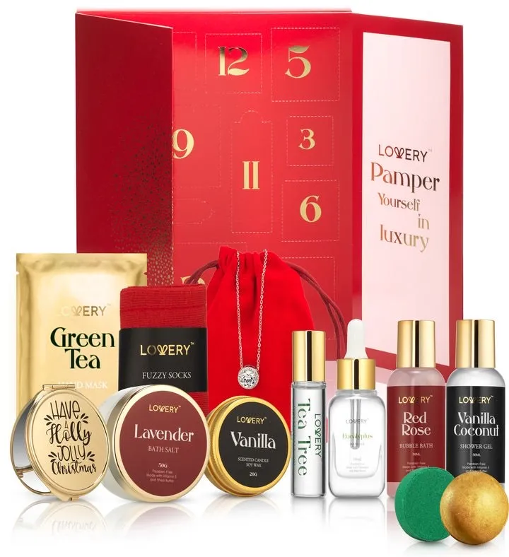 12 Days Of Beauty ๐
Self-care gifts like fuzzy socks, a green tea mask and tea tree oil