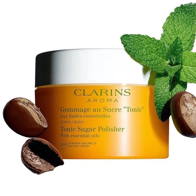 Clarins Revitalizing body scrub. Tonic Sugar Polisher