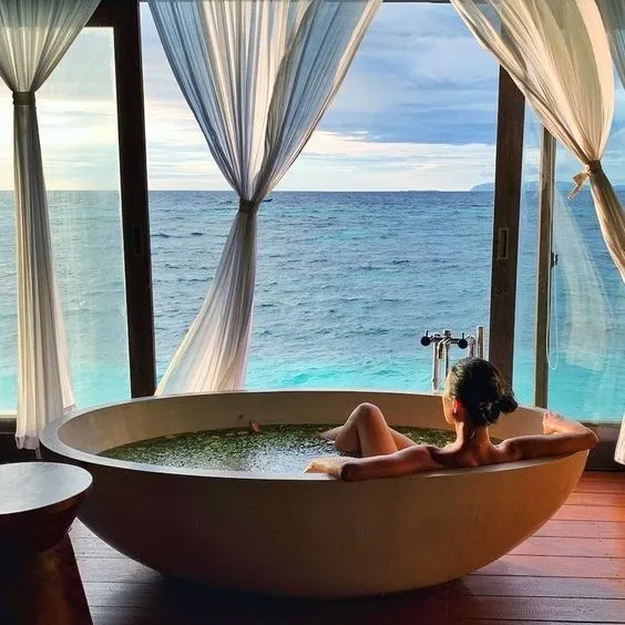Bath 🛁
